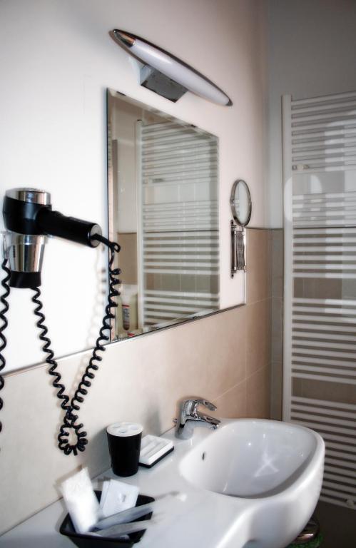 Hotel La Rosta Reggio Emilia Room photo