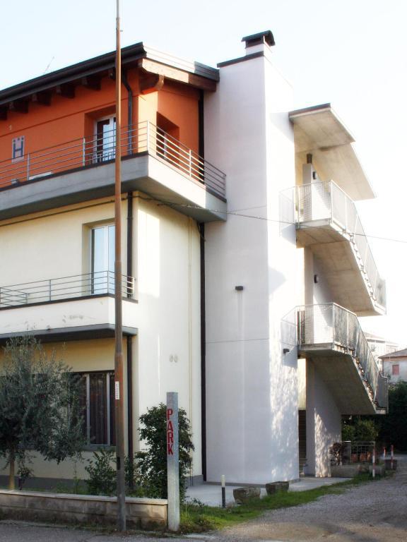 Hotel La Rosta Reggio Emilia Exterior photo