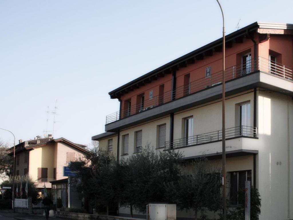 Hotel La Rosta Reggio Emilia Exterior photo
